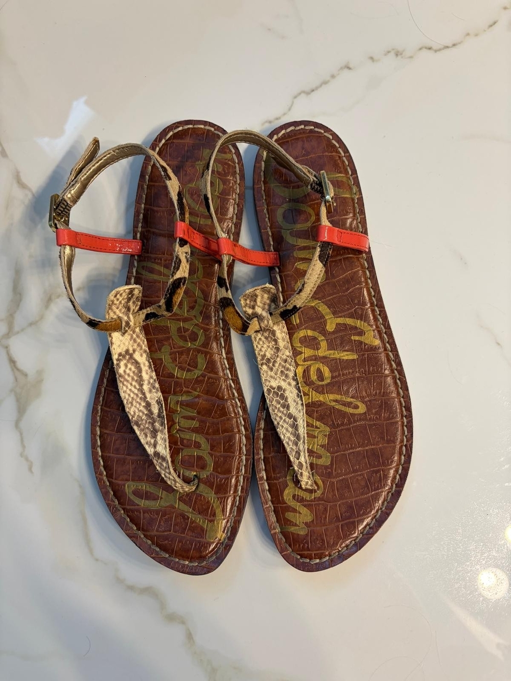 Women's Brown Faux-Croc Thong Sandals size 8